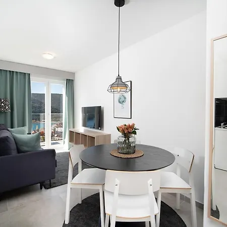 Apartments Palma Rabac Exterior photo