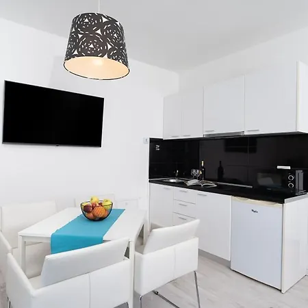 Apartments Palma Rabac Exterior photo