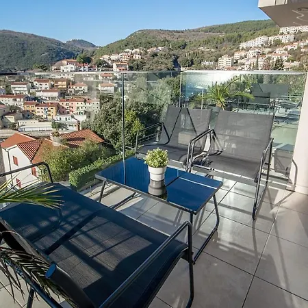 Apartments Palma Rabac Exterior photo