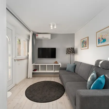 Apartments Palma Rabac Exterior photo