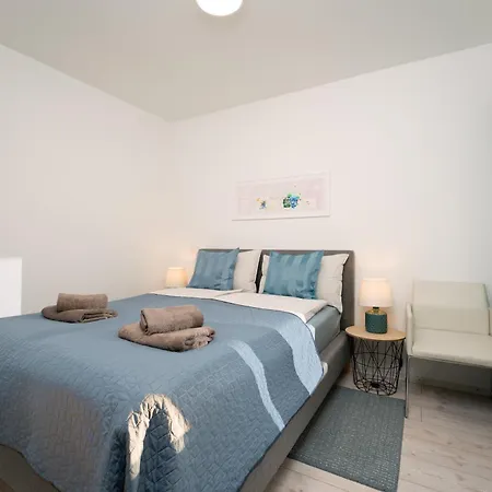 Apartments Palma Rabac Exterior photo