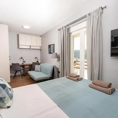 Apartments Palma Rabac Exterior photo
